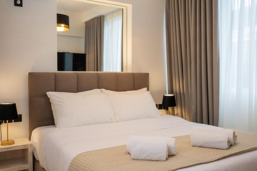 Dema Luxury Suites - Perikleous E6 Athènes Extérieur photo