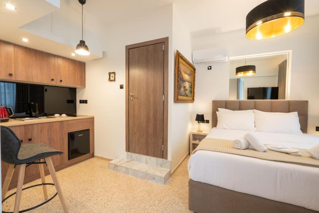 Dema Luxury Suites - Perikleous E6 Athènes Extérieur photo